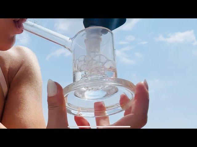 Planet of The Vapes ONE (Weed Tech Device Review) better than XMAX V3 Pro Vaporizer?