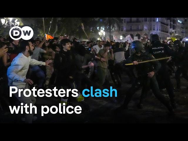 Protesters in Spain demand resignations over flood response | DW News