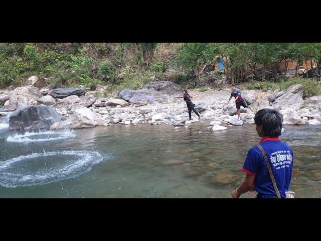 THREE GUYS FISHING IN NEPAL WITH CAST-NET | HIMALAYAN TROUT FISHING IN NEPAL | ASALA FISHING |