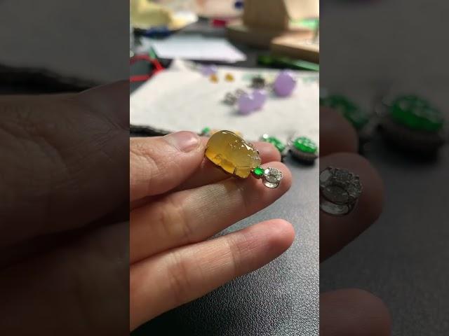 翡翠吊墜丨八分帶財的貔貅。 #翡翠#jade#翡翠吊墜#翡翠掛件 ​​​#翡翠雕刻