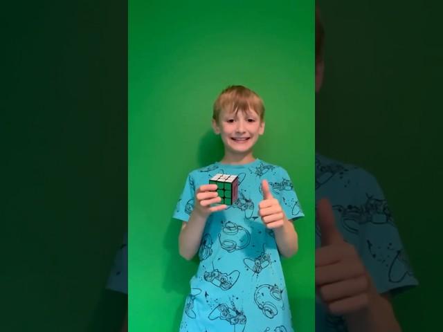 Quick Rubix Cube! | Fun | Ali and Zac #aliandzac #rubixcube #fast #fun