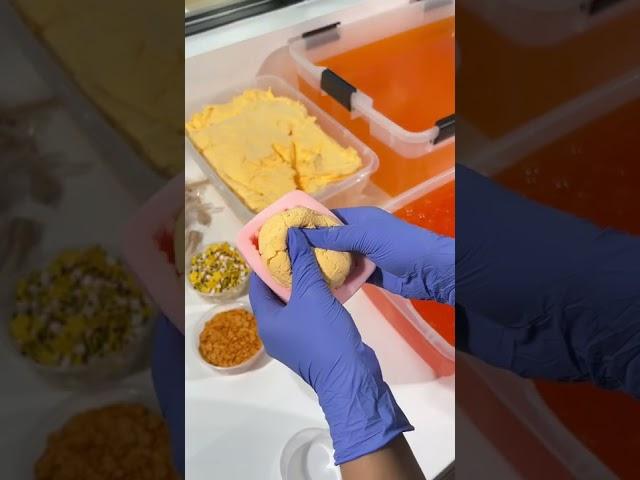 How to assemble RAW HONEYCOMB Slime!   shop on www.snoopslimes.co