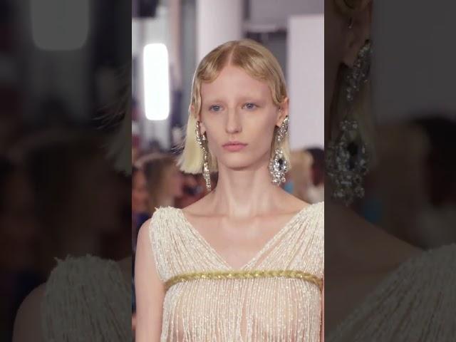 GIAMBATTISTA VALLI Spring 2023 Paris | Vertical - Fashion Channel