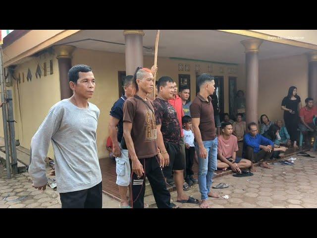 Prosesi, pengikatan hewan, suku dayak, pesta bayar hajat, triyani, desa sebabi, telawang kotim