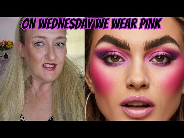 Charmakeupcorner  is live! on Wednesday we wear pink Gretchen pov..