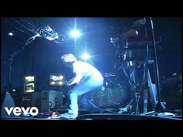 Queens Of The Stone Age - First It Giveth (Official Music Video)