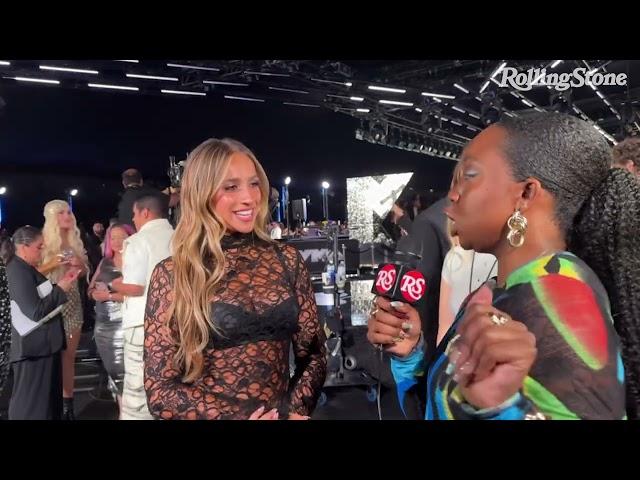 Tate McRae Teases 'It's ok, I'm ok" Music Video at MTV VMAs 2024 | Red Carpet