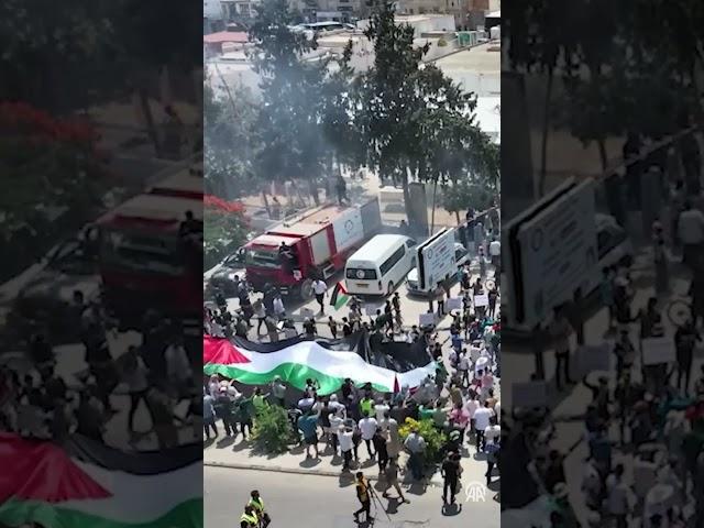 Maghreb Resistance Convoy greeted with roses in Libya's Misrata on way to Gaza
