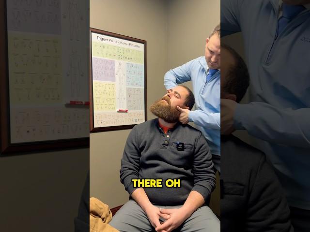 Wood Worker Gets Spine Cracked #chiropractor #adjustment