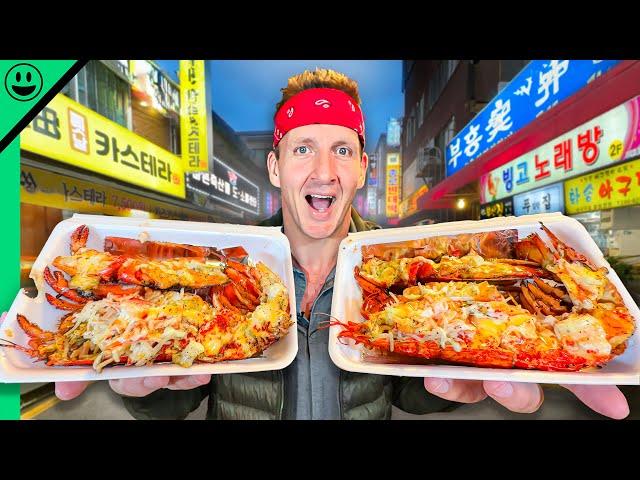 Korean Street Food After Dark!! The Freaks Come Out At Night!!