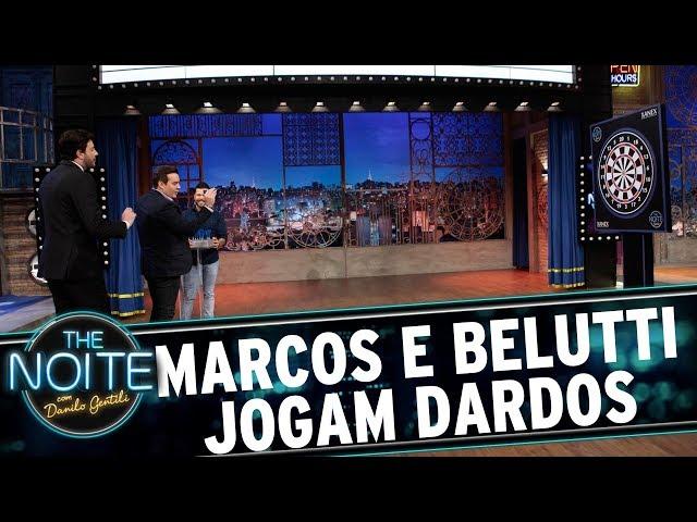 Marcos e Belutti jogam dardos | The Noite (15/06/17)