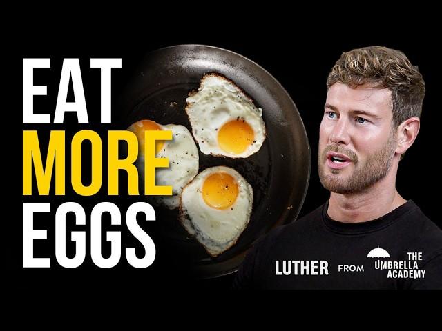 Tom Hopper Explains his Diet to Build Muscle for Umbrella Academy (and what he never eats)