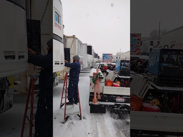 How Salt Lake City, Utah, enjoys mild cold in January due to surrounding mountains?  2024-01-17