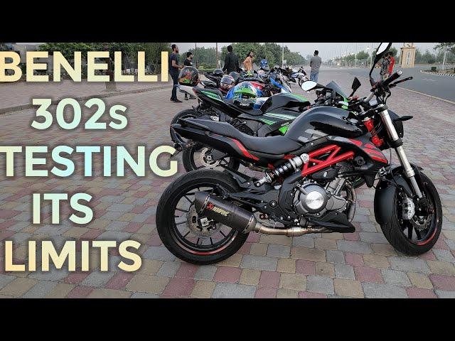 Benelli 302s top speed and fuel average