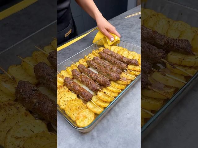 Шампуры с кебабом из духовки  Oven-Baked Kebab Skewers #shorts