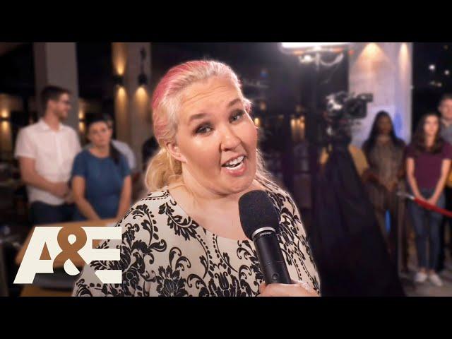 Court Night LIVE: "Mama June" Sues Her Friend For Exploiting Her Fame | A&E