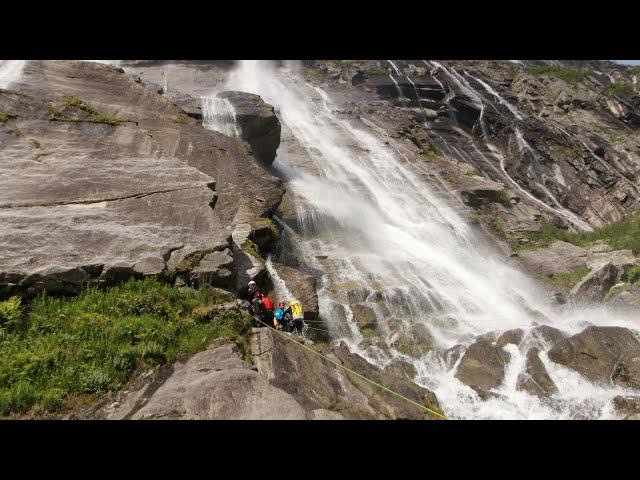 Vinnufossen Canyoning