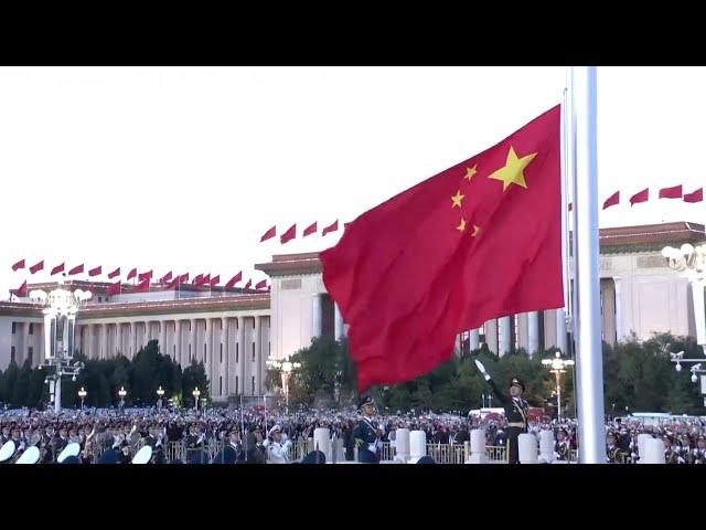 Flag-raising ceremony held at Tiananmen Square to celebrate 75th anniversary of PRC founding