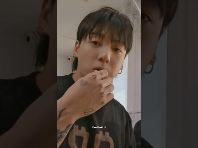 우리 왕톡히 먹짱 몸짱 길만 걷자