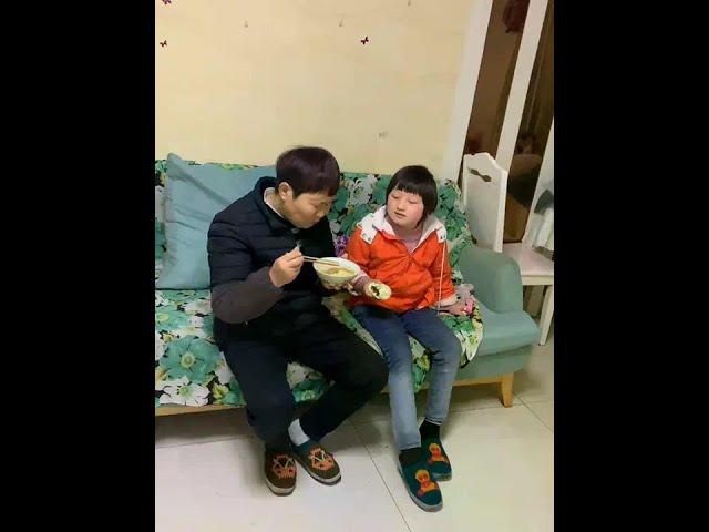 They all said that it was Xi Xi's grandmother who spoiled her. They asked the grandmother not to ta