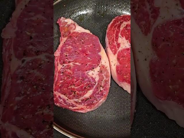 Quick Cook:  Fry Up Veggies & Steak #holidaywithyoutube
