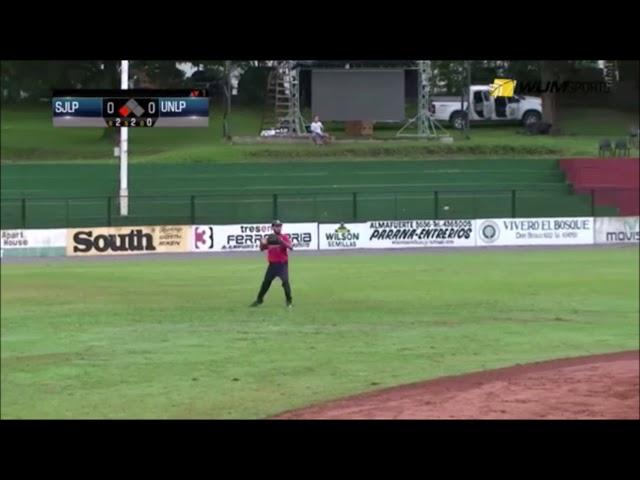 Ender Chaparro Jr bateando en el Nacional de Clubes Paraná 2019