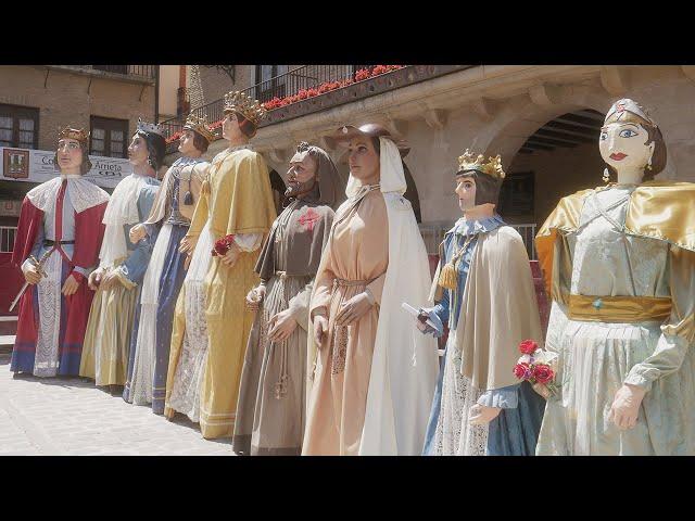 CONCENTRACIÓN de Gigantes en Puente la Reina. Presentación de SOTERRAÑA y SANTIAGO.