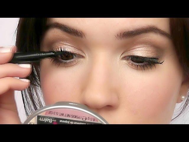 How To Apply False Eyelashes For Beginners  Two Easy Ways