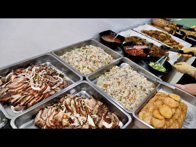 Unbelievable! korean buffet with 20 side dishes per person, korean street food