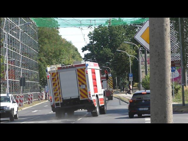 [Das war Knapp] Beinaheunfall auf Einsatzfahrt zur Türnotöffnung || HLF + TLF der BF Eberswalde