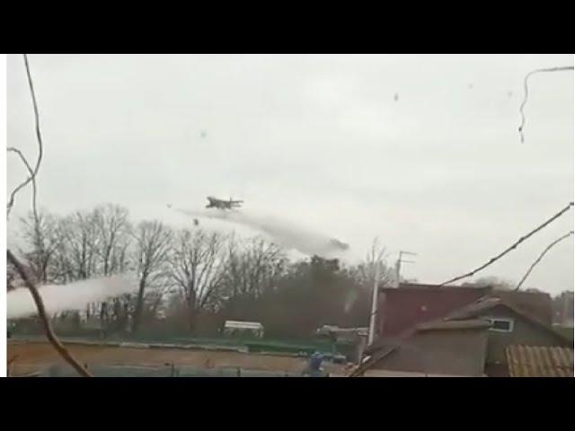  Russian War In Ukraine - Russian Low Altitude Airstrike Nearly Hits House With Family Inside