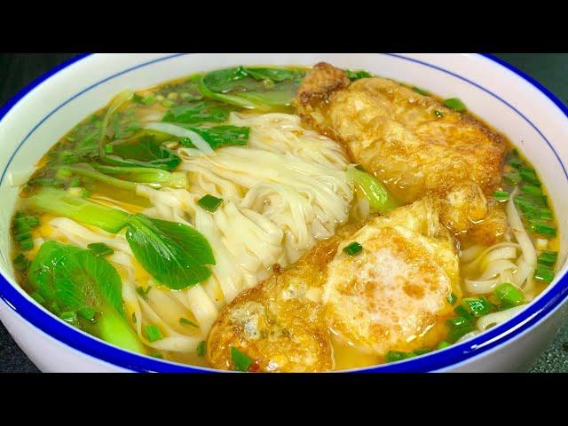 I love this bowl of lazy noodles for breakfast. There are vegetables, noodles and eggs