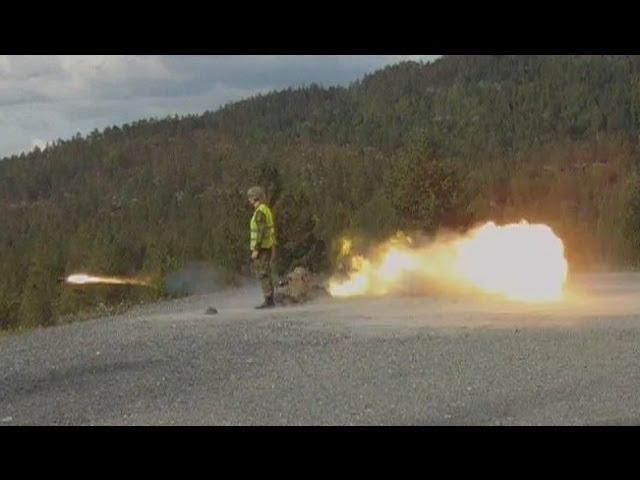 Carl Gustav 84mm vs Tank (live exercise)