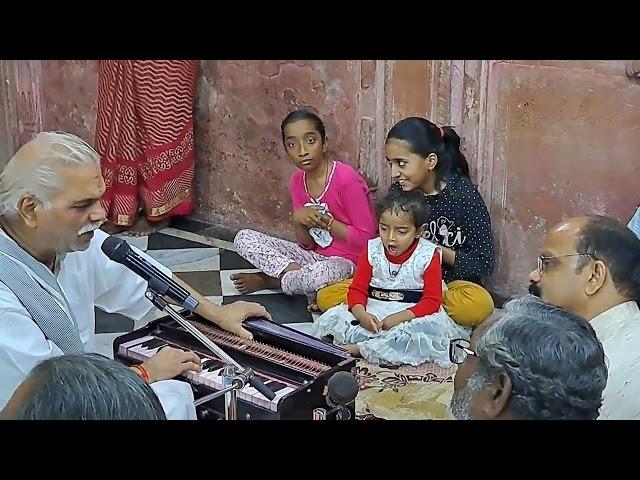 Samaj kirtan fragment  at Radha Valabha Temple 2023 03 21 Vrindavan