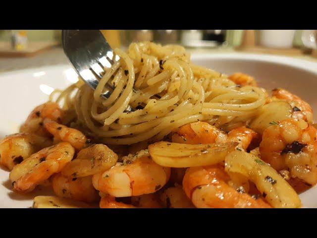 Aglio e olio shrimp pasta is more delicious than restaurant