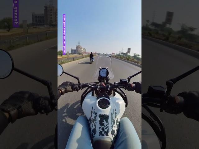 The touring windshield is a must have #srinivasganesh #himalayan450 #shortsvideo