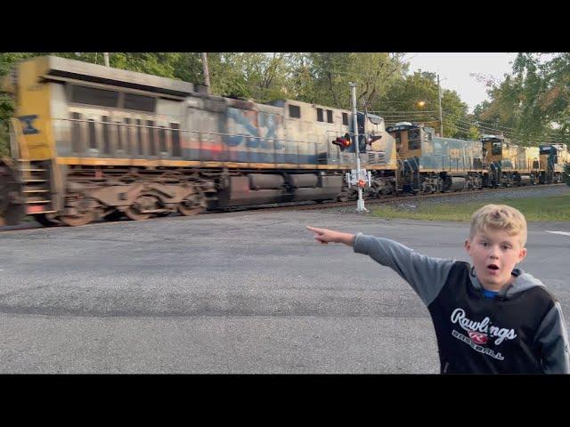 TRAIN TRACKERS # 31 - SIX ENGINE CSX FREIGHT TRAINS