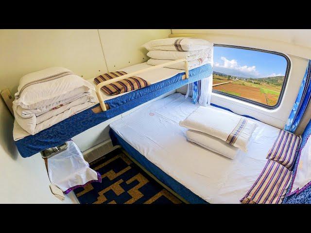 Cheap Private Room with Double Bed, Riding China’s Vintage Double-Decker Train