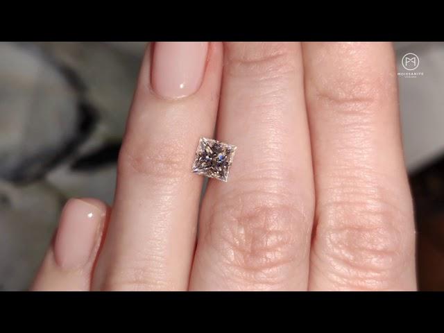 Муассанит огранка Принцесса | Moissanite Princess cut