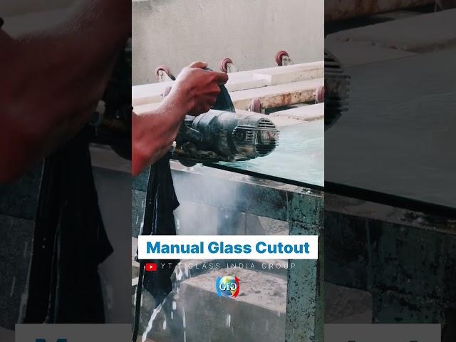 Manual Glass Cutout #glass #glassfactory #shorts