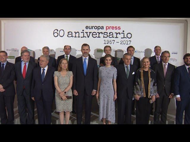 Los Reyes presiden el acto por el 60 aniversario de Europa Press