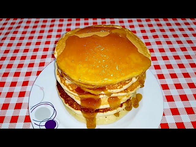 Wie man in 5 Minuten flauschige Pfannkuchen macht! Schnelles Frühstücksrezept