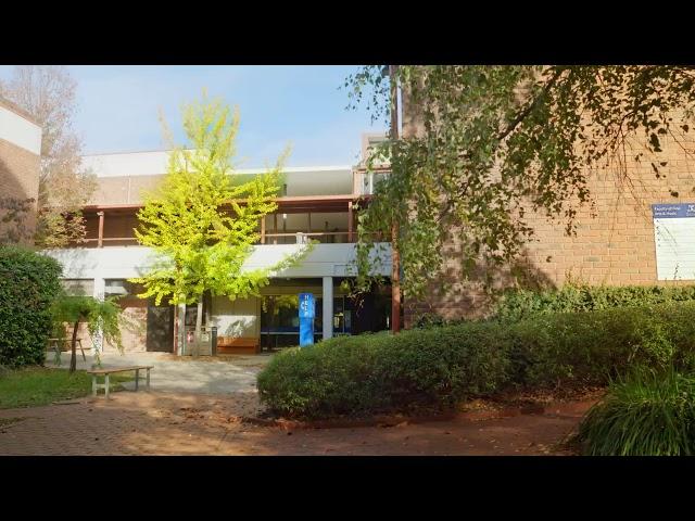 Slow TV: Friends Courtyard, Faculty of Fine Arts of Music, Southbank