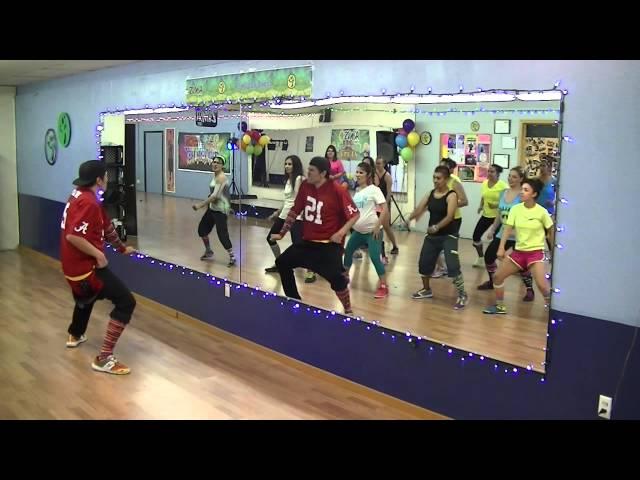 El Coco No - Roberto Jr - Dance Fitness Routine with Bradley - Crazy Sock TV