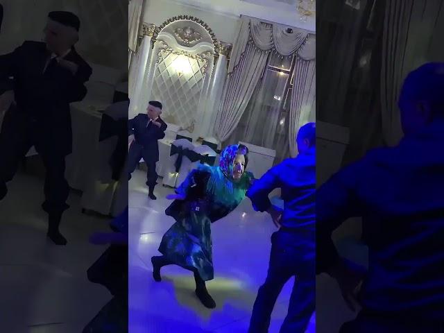 Onahondan raqssi udari  #dance #trendingshorts #funny #hiphop #uzbekistan #amazing