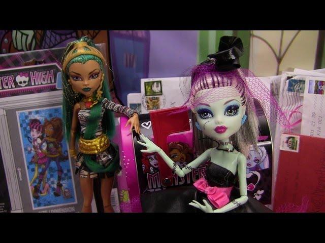 MONSTER HIGH NAMANTHASUXX FANG MAIL SHOUT OUTS FAN OF THE MONTH WINNER !!! :D