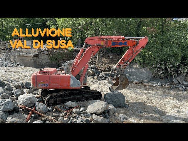 ALLUVIONE VAL DI SUSA - ESCAVATORI ALL'OPERA - 4k