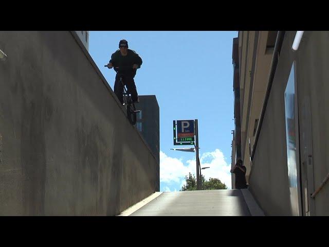 Lucas Dias street sessions in Barcelona