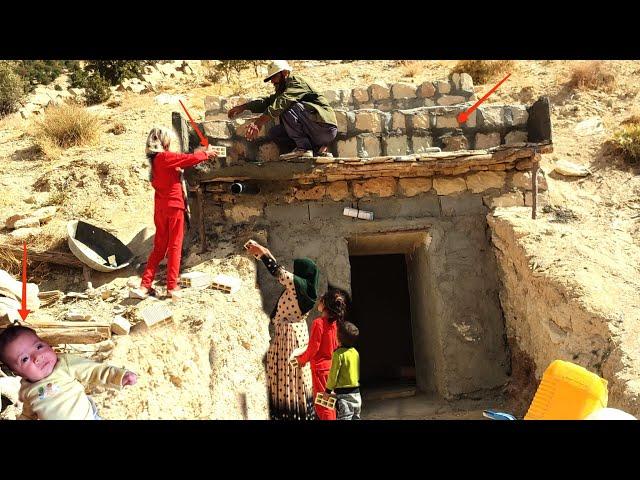 Rebuilding a 300-year-old hole for a poor nomadic mother in the mountains