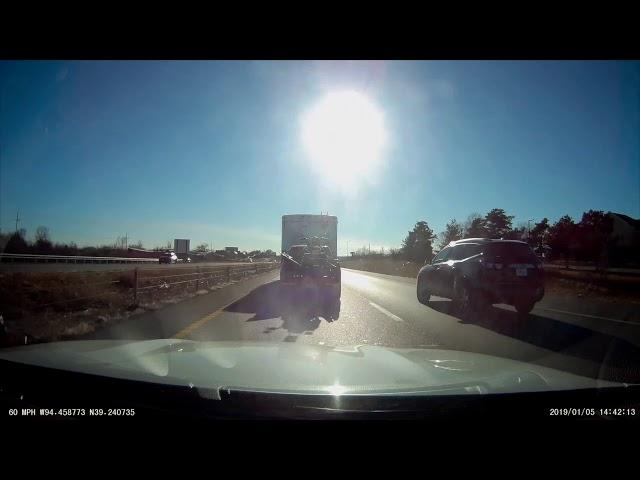 Moron RV driver VS reckless sports car [Liberty, MO]